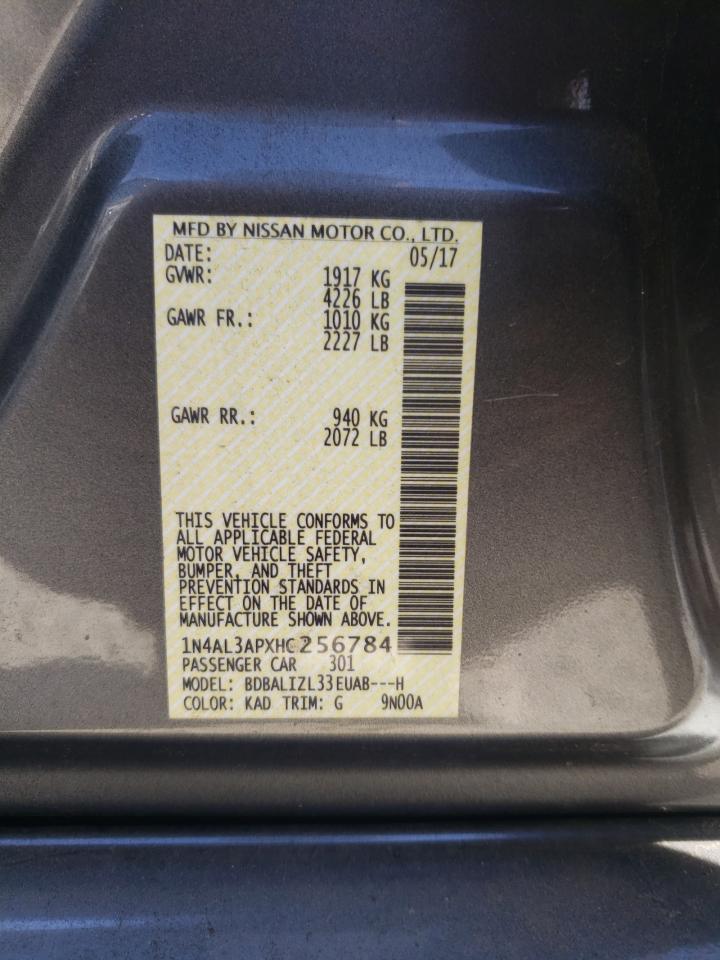 2017 Nissan Altima - Image 12