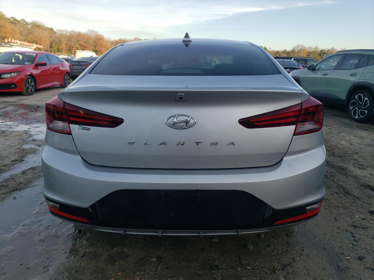 2020 Hyundai Elantra - Image 6