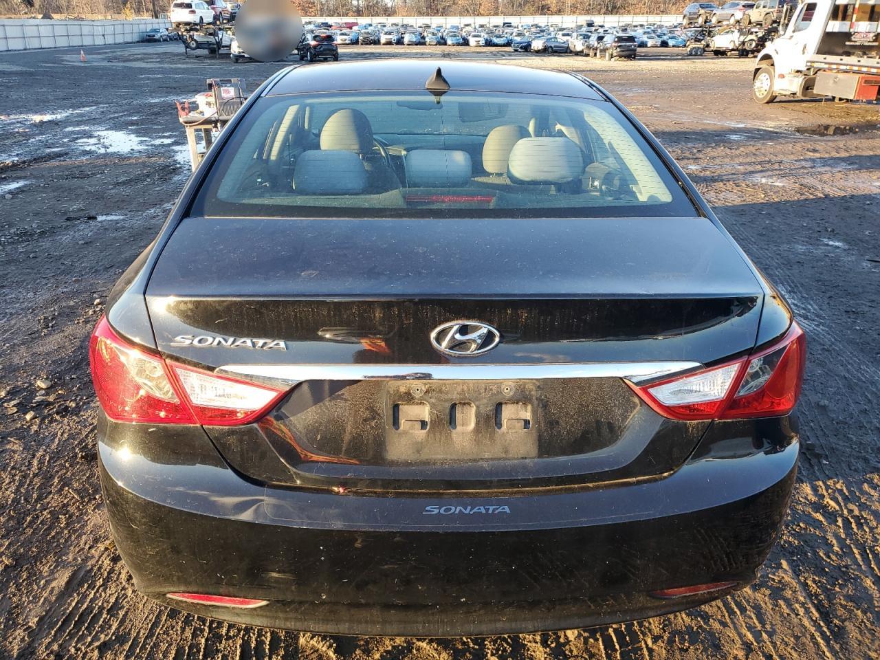 2013 Hyundai Sonata - Image 6