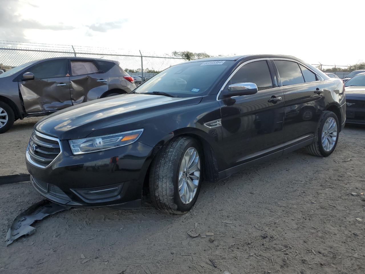 2017 Ford Taurus Limited for Sale in Houston, TX - Side