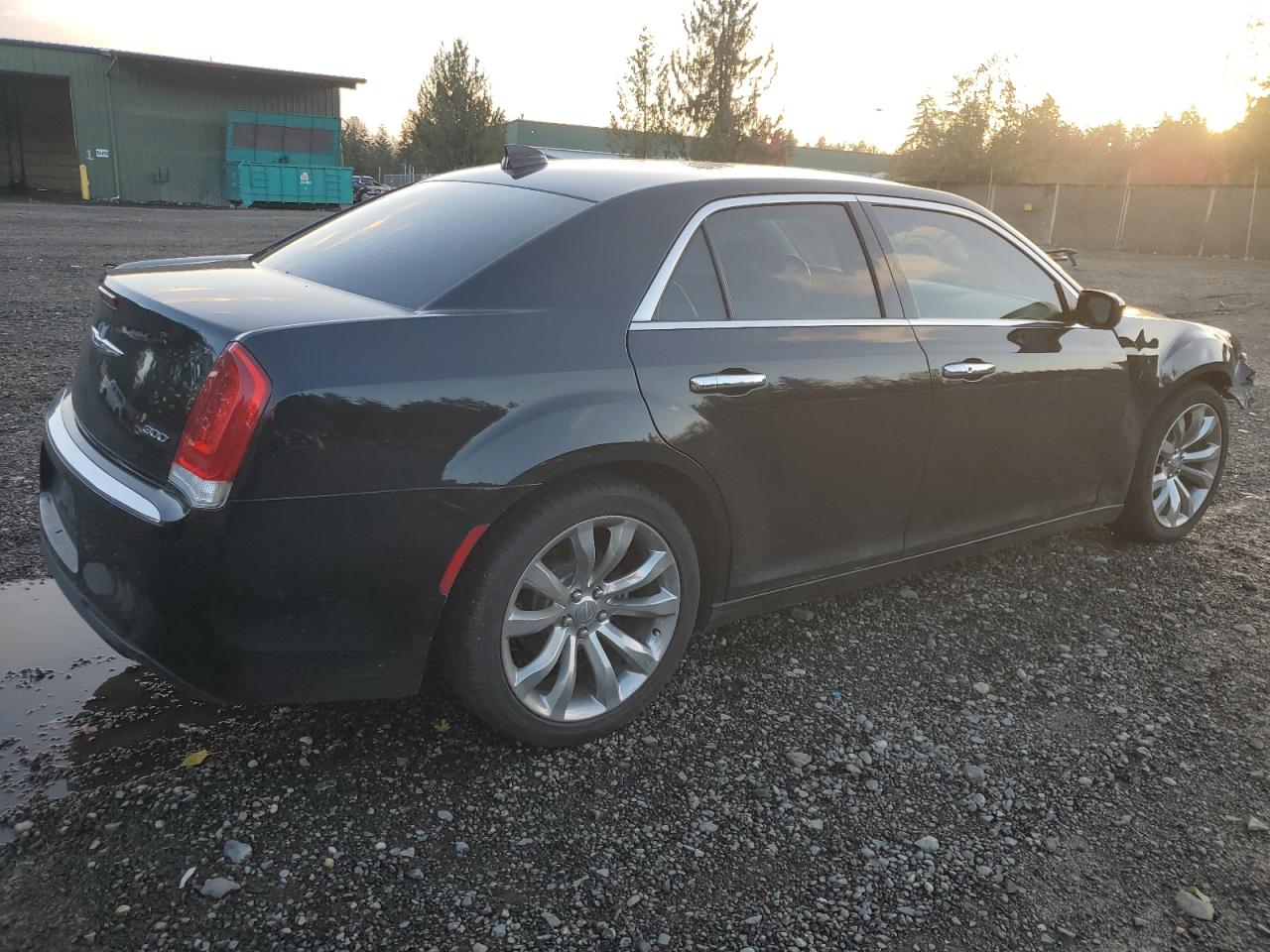 2017 Chrysler 300 - Image 3