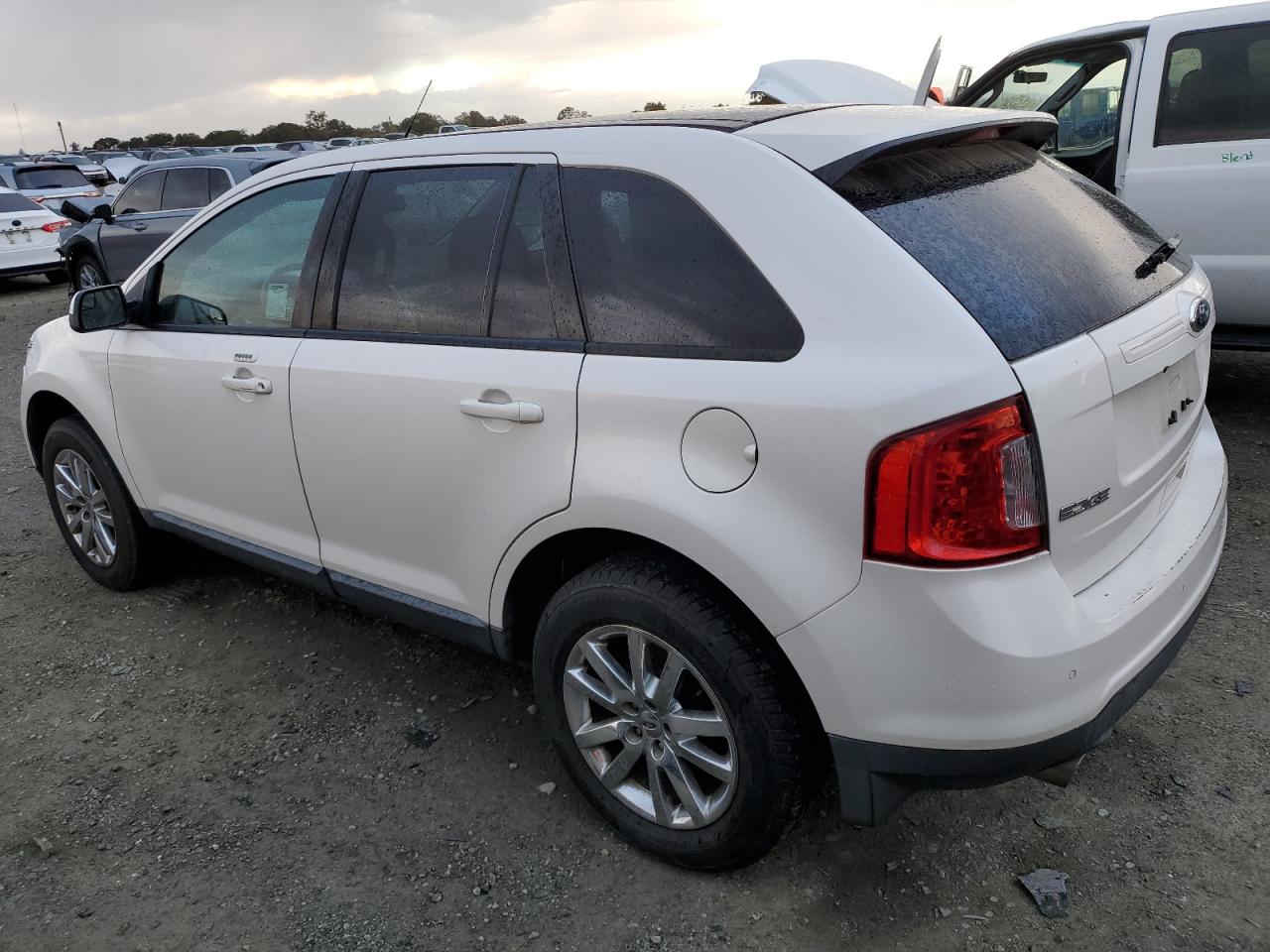2012 Ford Edge - Image 2