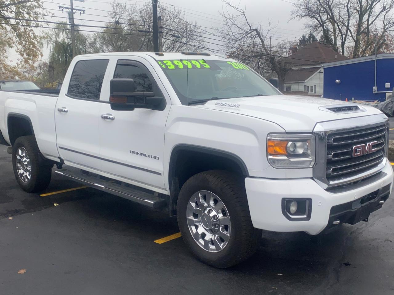2019 GMC Sierra - Image 1