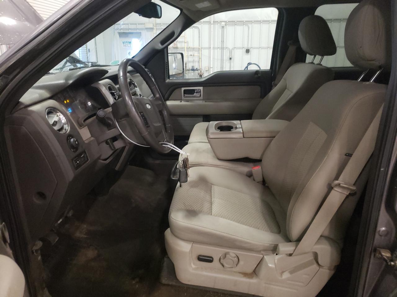 2010 Ford F-150 - Image 7
