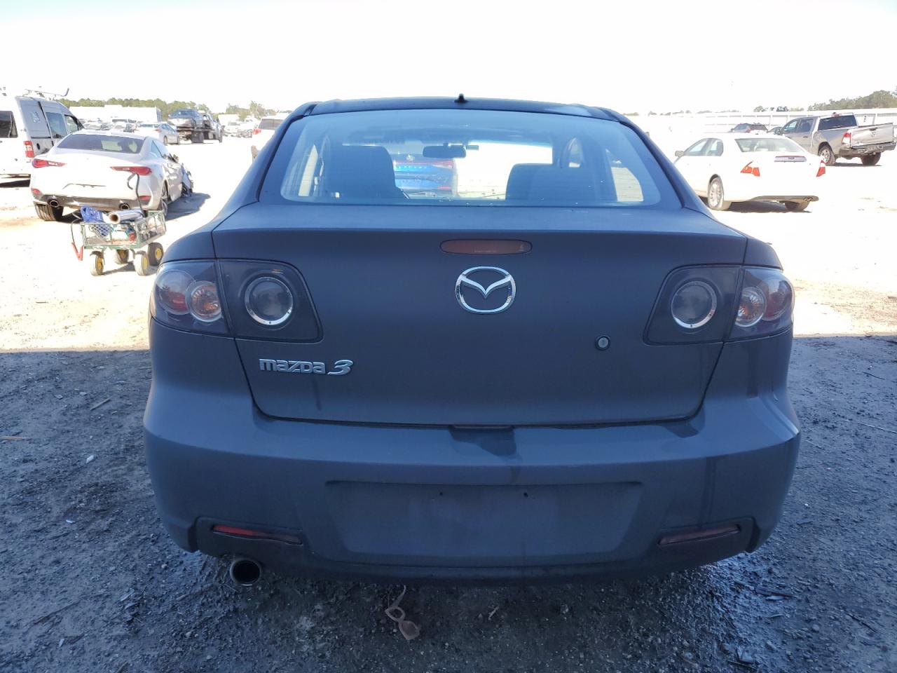 2009 Mazda 3 - Image 6
