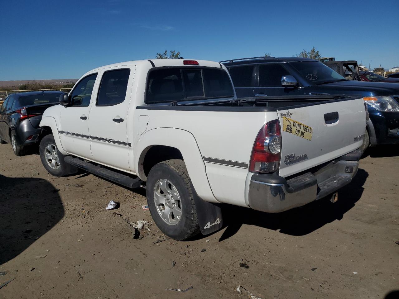 2011 Toyota Tacoma - Image 2