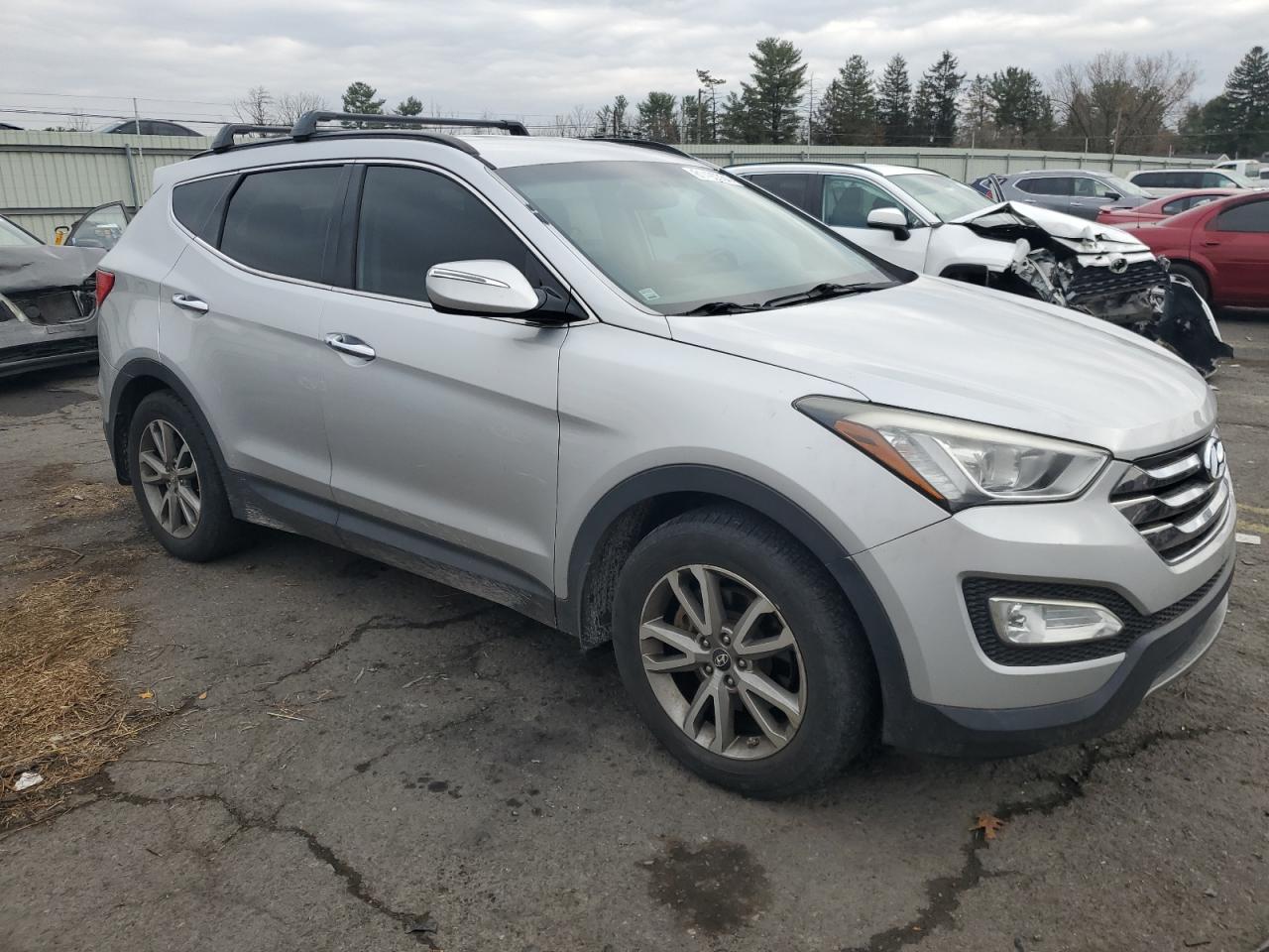 2014 Hyundai Santa Fe - Image 4