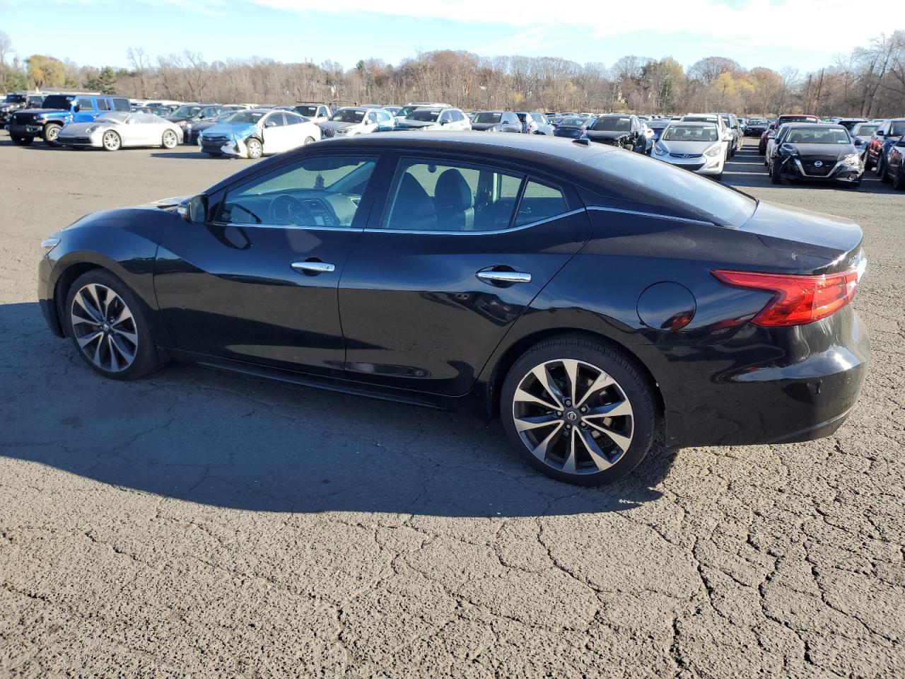 2016 Nissan Maxima - Image 2