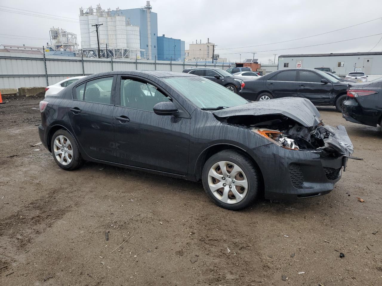2013 Mazda 3 - Image 4