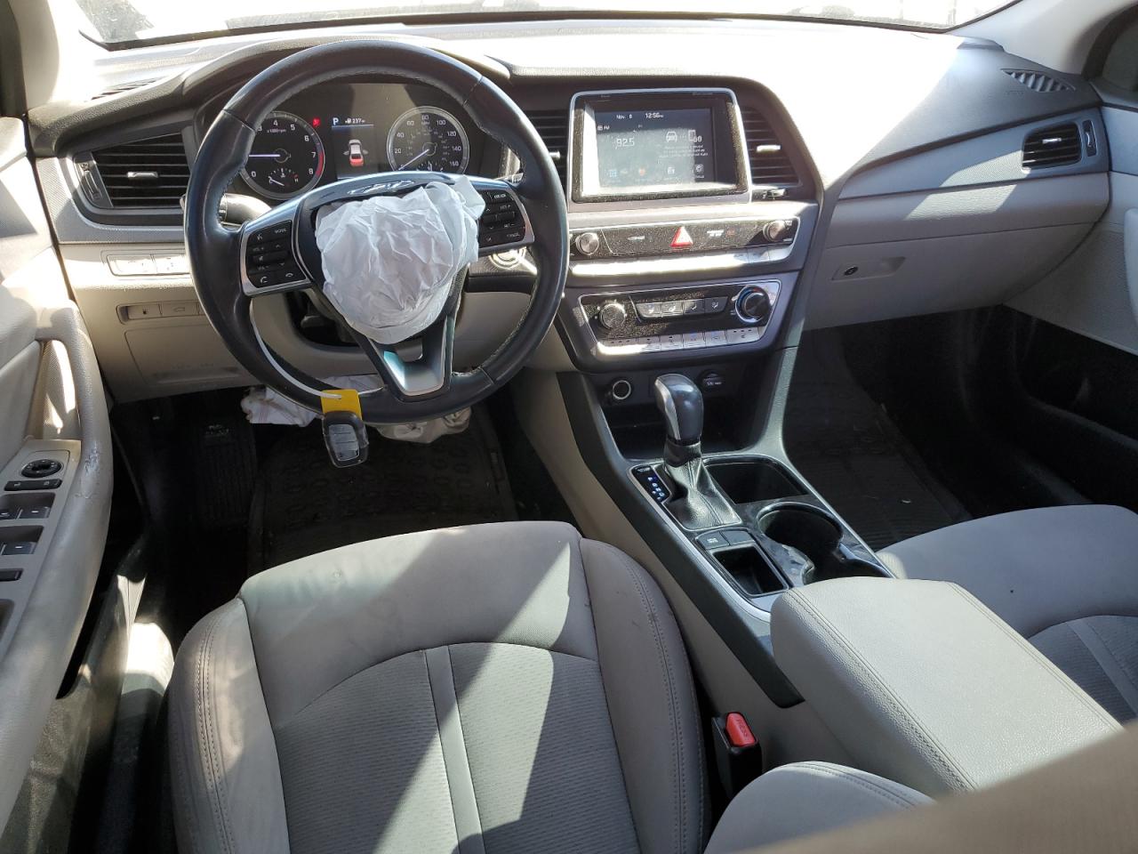 2018 Hyundai Sonata - Image 8