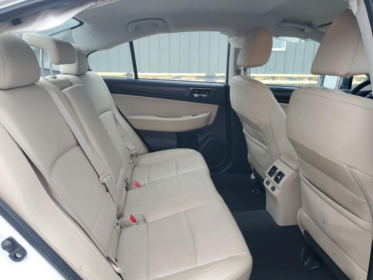 2016 Subaru Legacy - Image 11