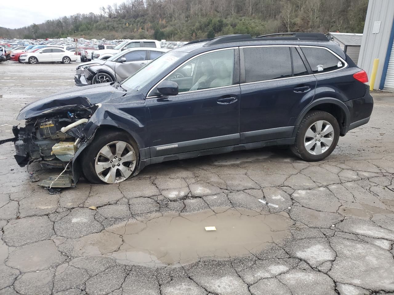 2012 Subaru Outback 2.5I Premium na sprzedaż w Hurricane, WV - All Over
