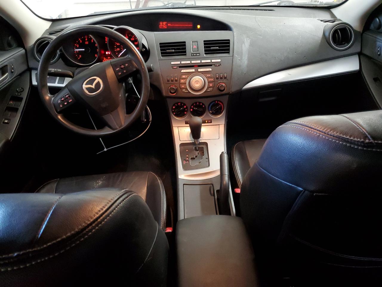 2010 Mazda 3 - Image 8