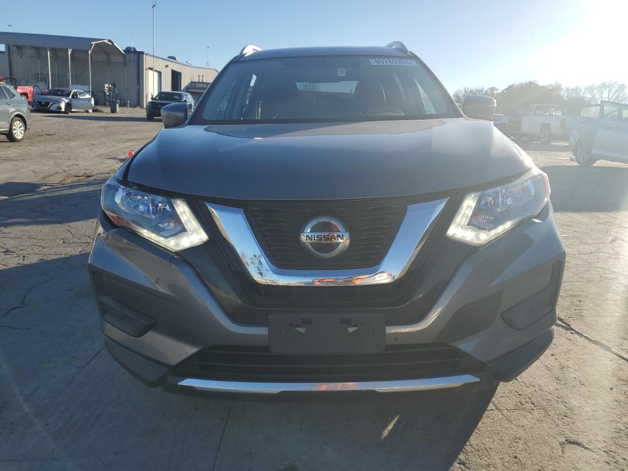 2018 Nissan Rogue - Image 5