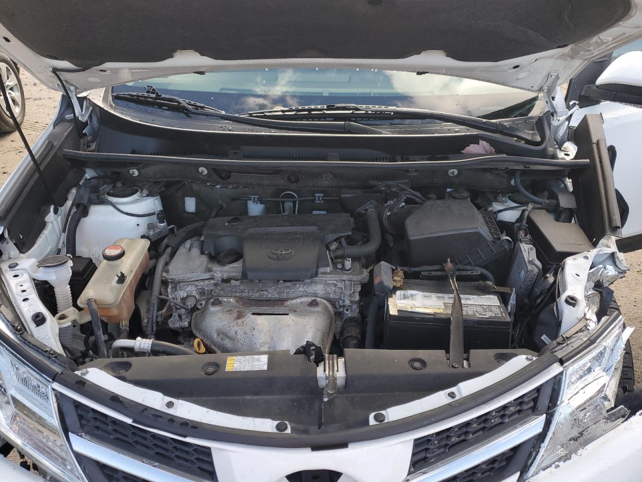2015 Toyota RAV 4 - Image 12