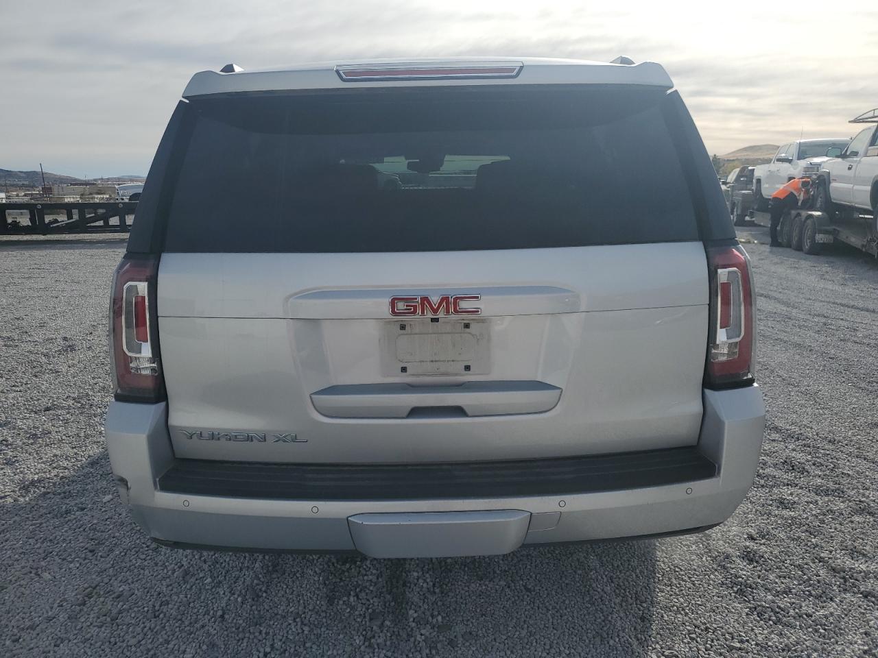 2015 GMC Yukon Xl K1500 Slt VIN: 1GKS2HKC0FR646804 Lot: 79300674