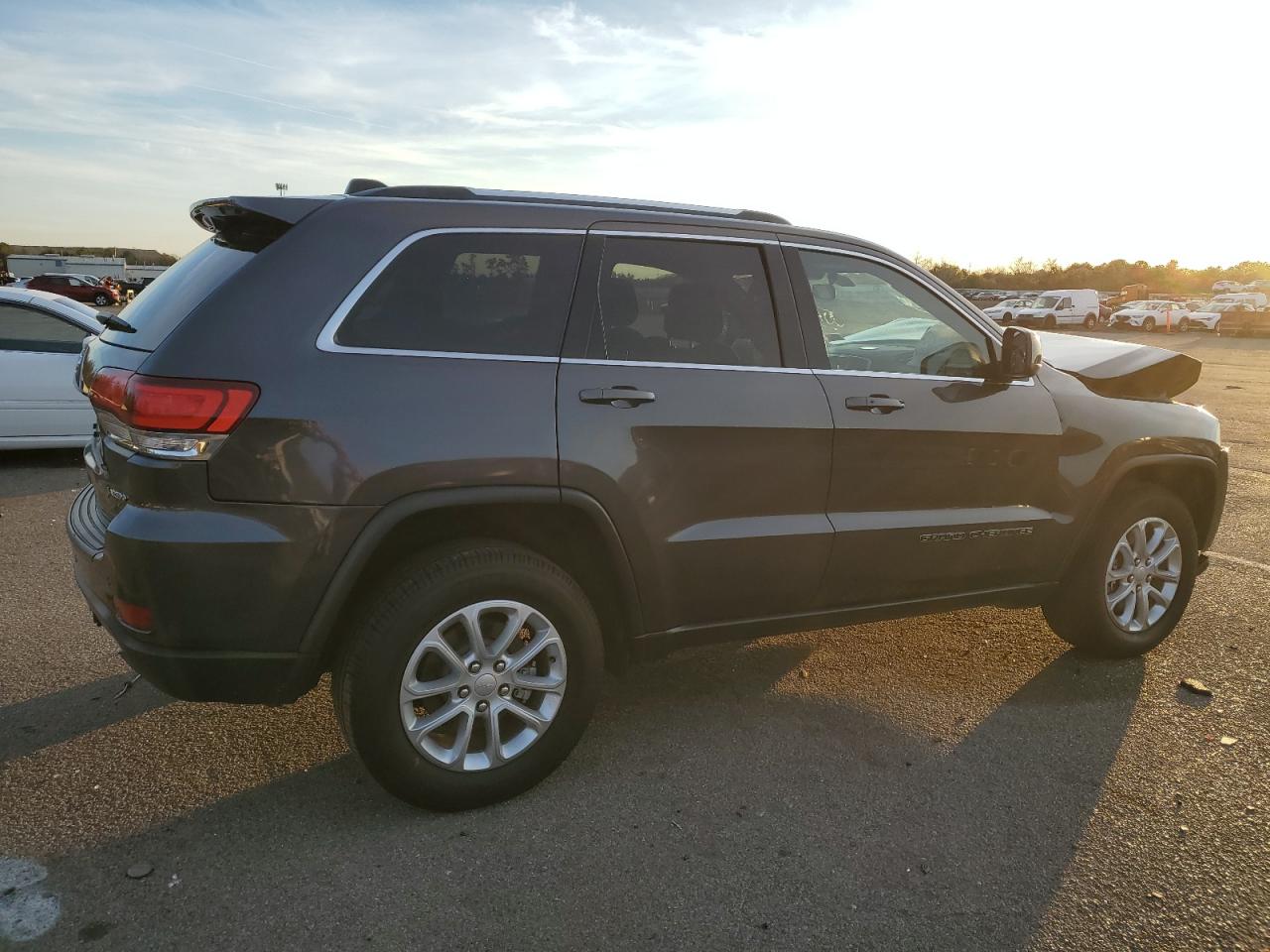 2021 Jeep Grand Cherokee - Image 3