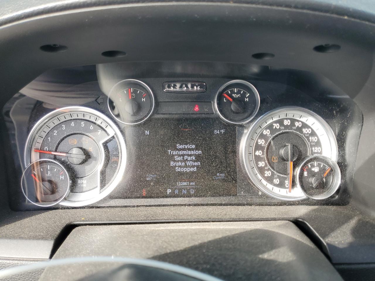 2016 RAM 1500 - Image 9