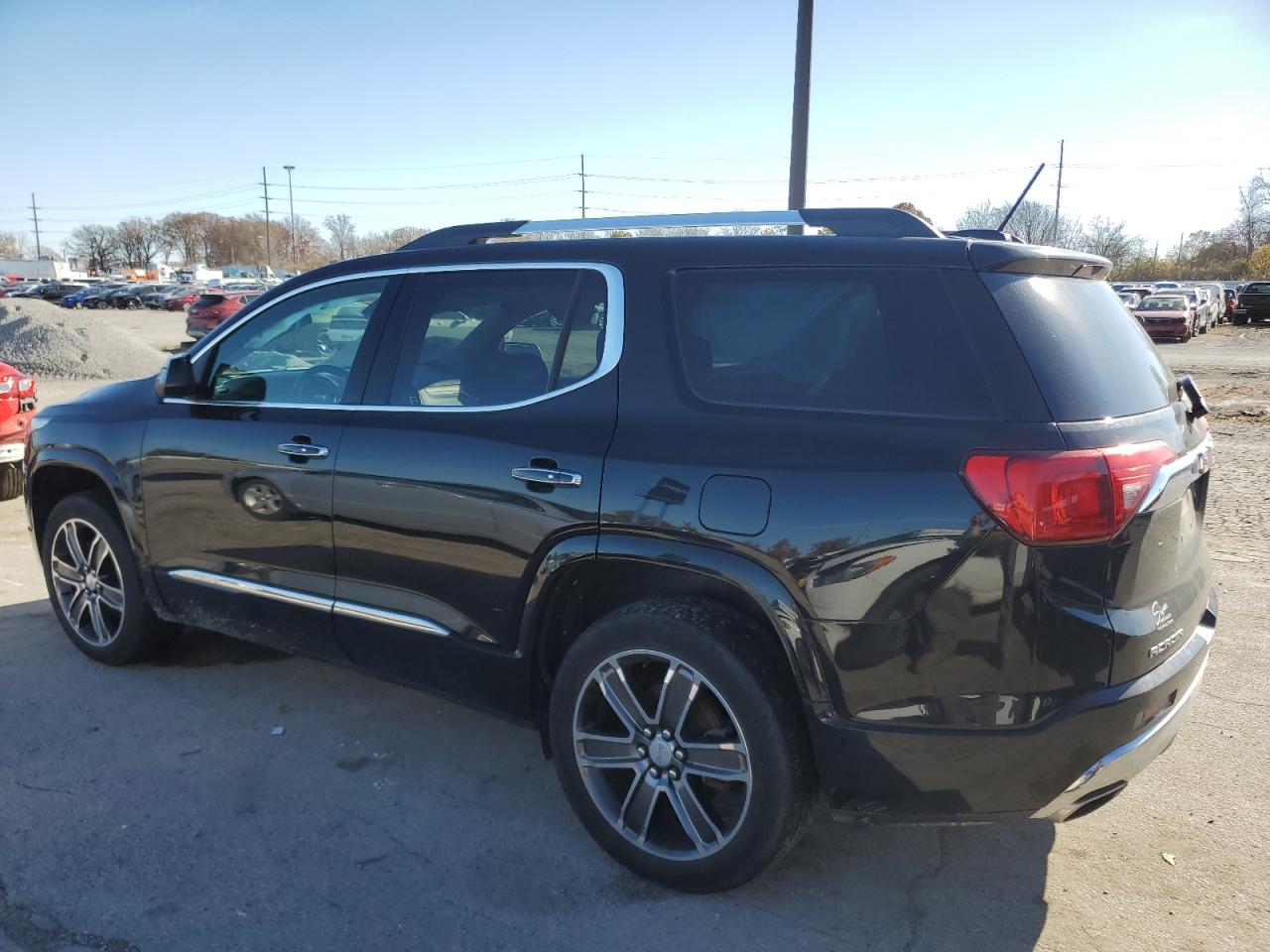 2019 GMC Acadia - Image 2