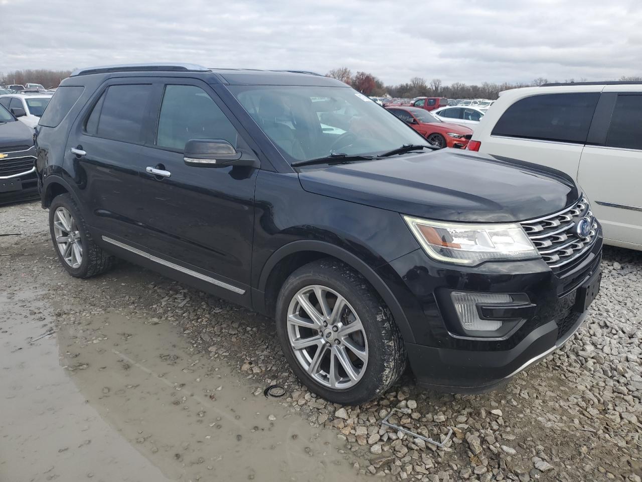 2017 Ford Explorer - Image 4