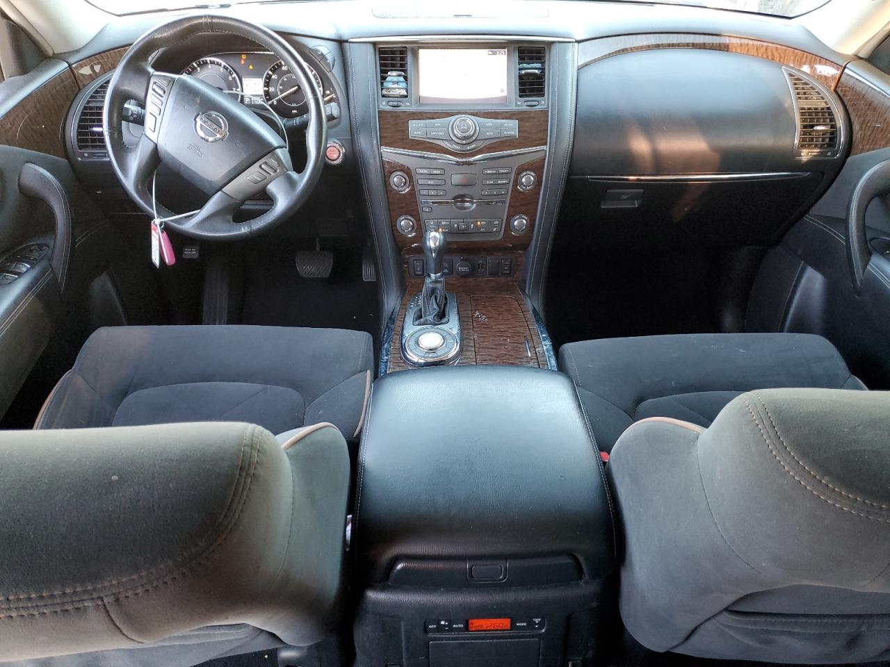 2018 Nissan Armada - Image 8