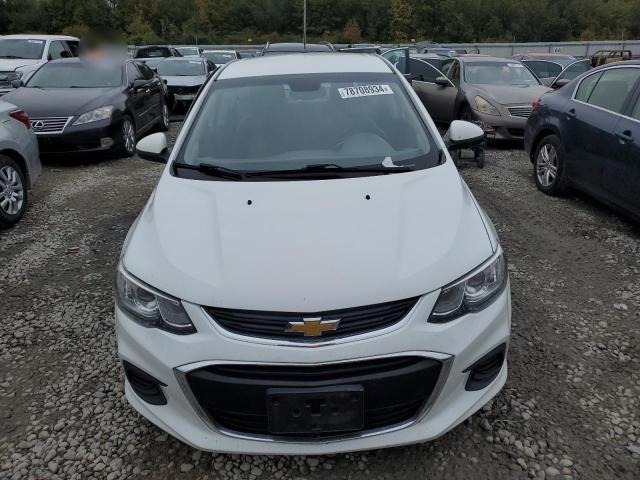  CHEVROLET SONIC 2018 Белы