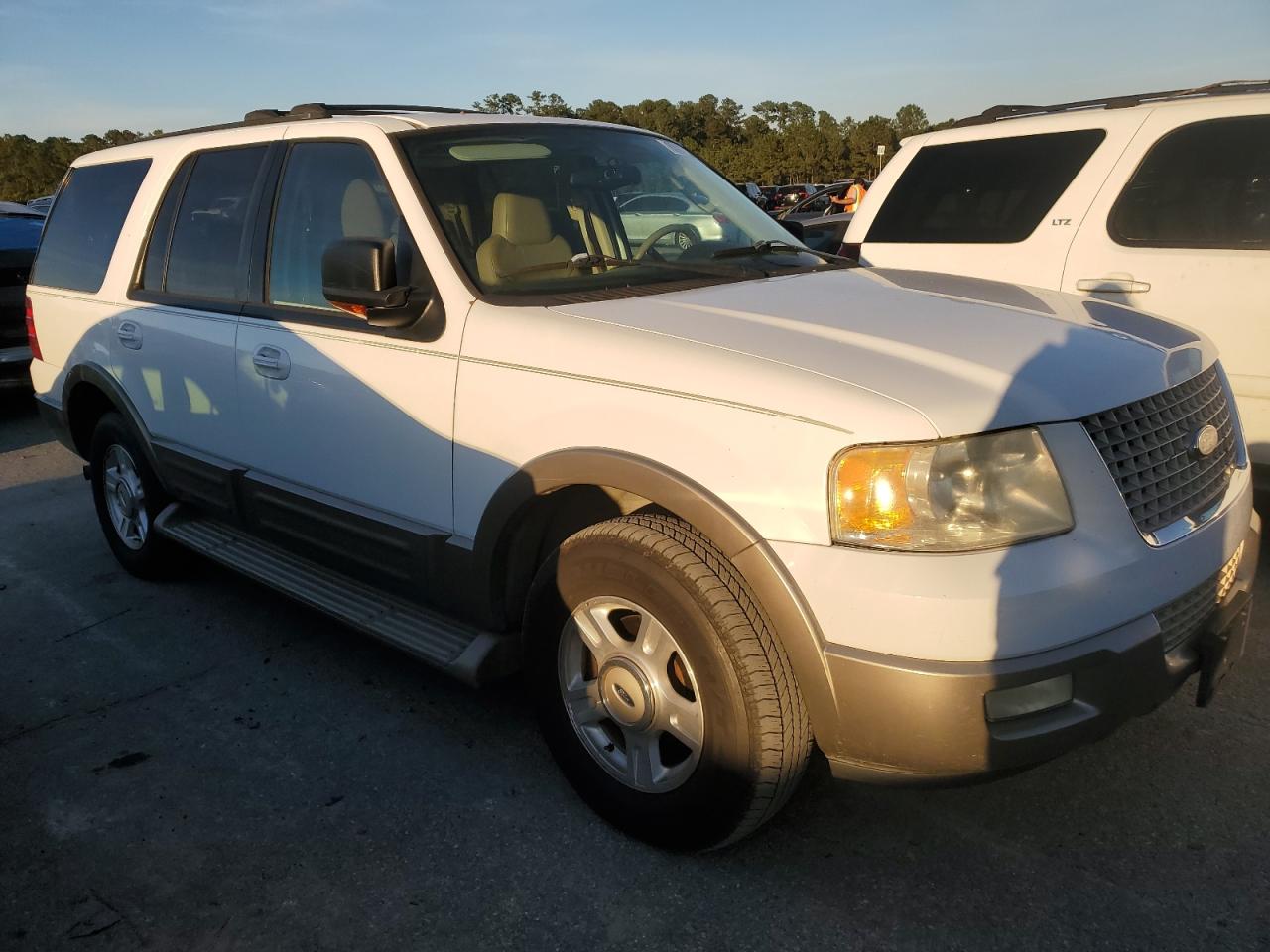 2003 Ford Expedition - Image 4