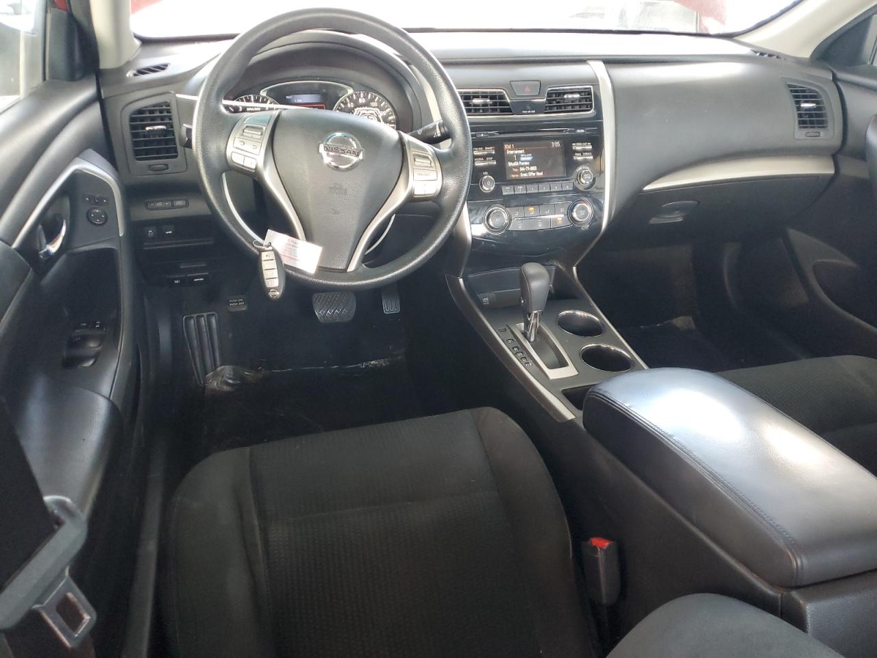 2015 Nissan Altima - Image 8