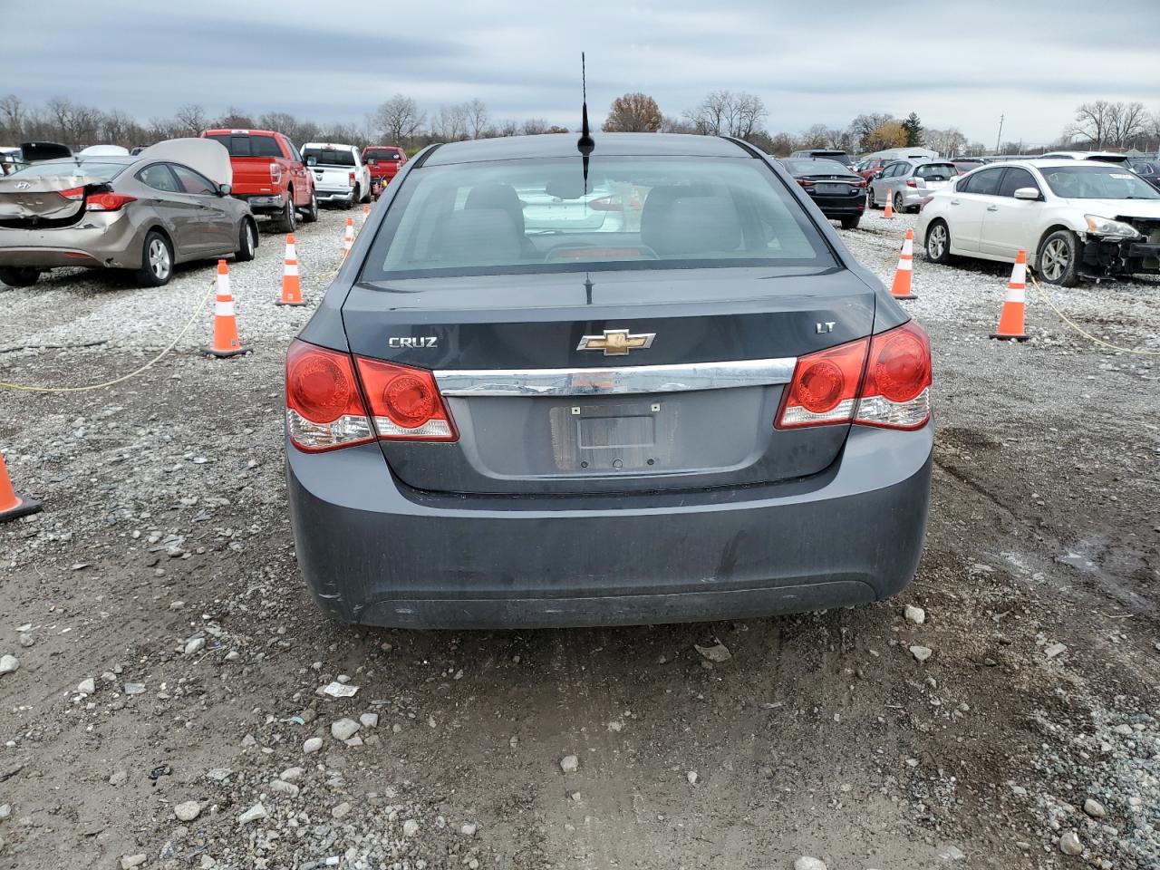 VIN 1G1PC5SB7D7225104 2013 CHEVROLET CRUZE no.6