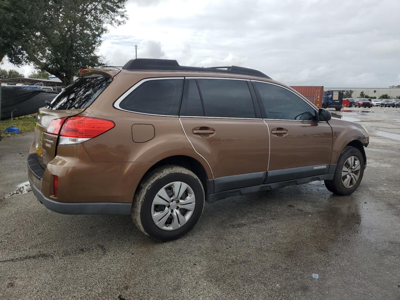 2011 Subaru Outback - Image 3