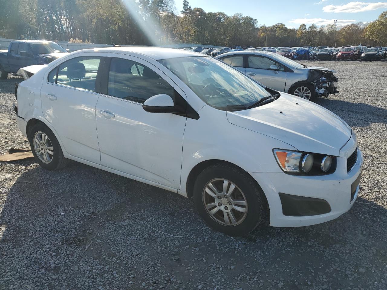 VIN 1G1JC5SH7D4118243 2013 CHEVROLET SONIC no.4