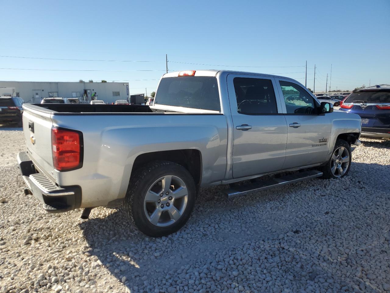 2014 Chevrolet Silverado - Image 3
