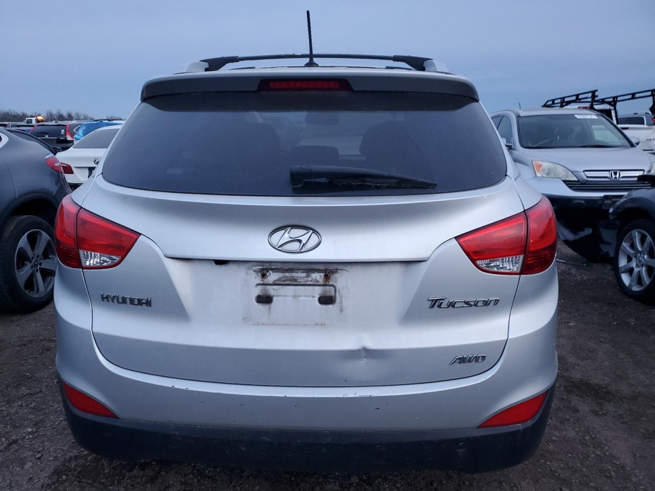 2011 Hyundai Tucson - Image 6
