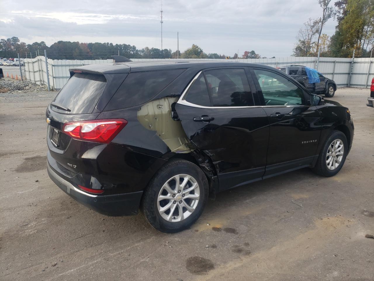 2019 Chevrolet Equinox Lt VIN: 2GNAXUEV1K6181462 Lot: 79094364