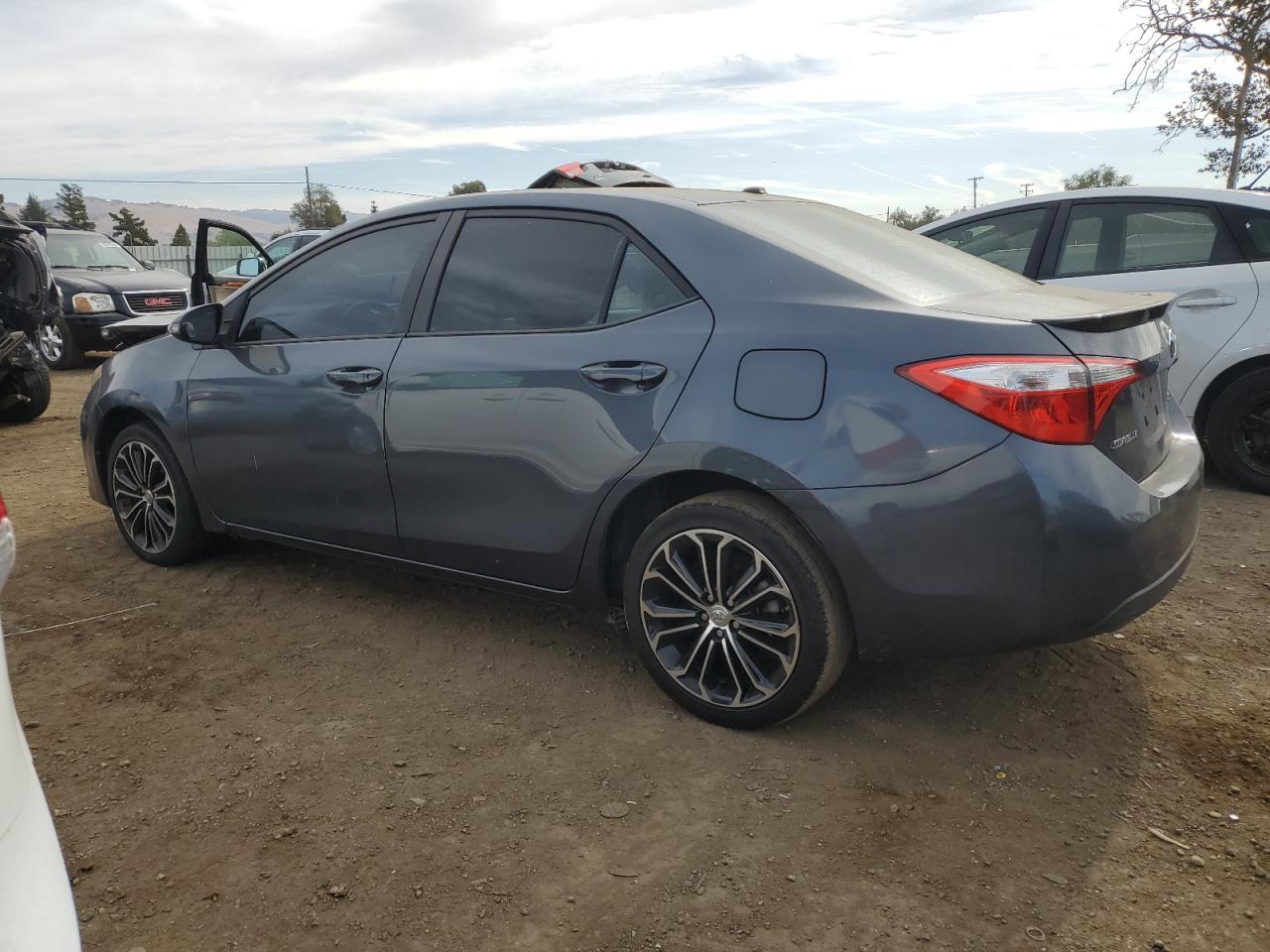 2015 Toyota Corolla - Image 2