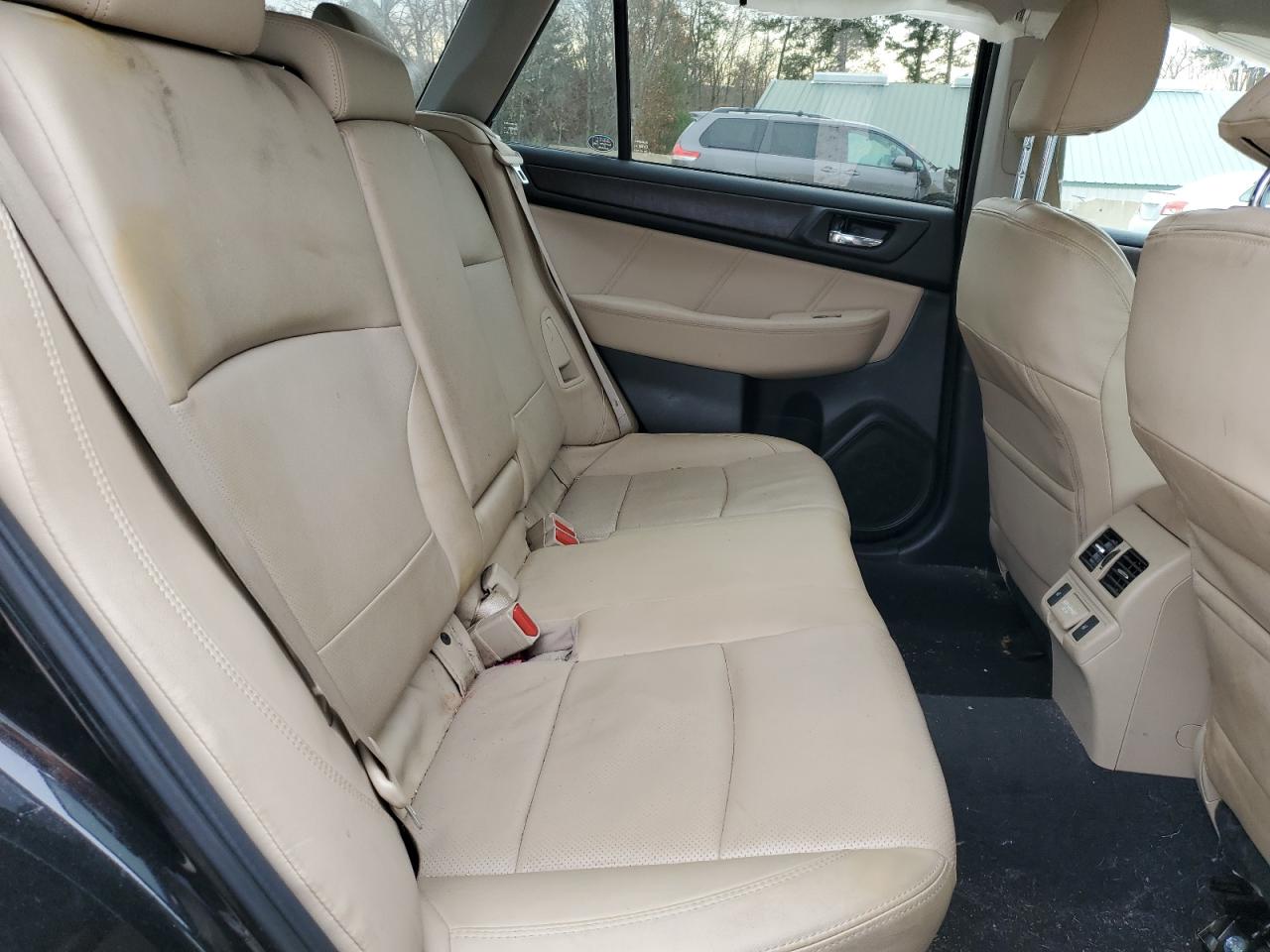 2018 Subaru Outback - Image 10