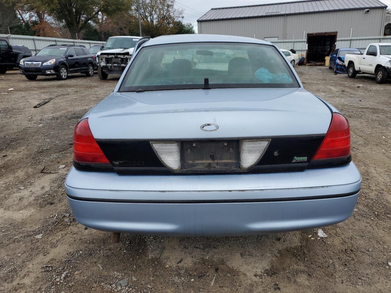 2001 Ford Crown Victoria - Image 6