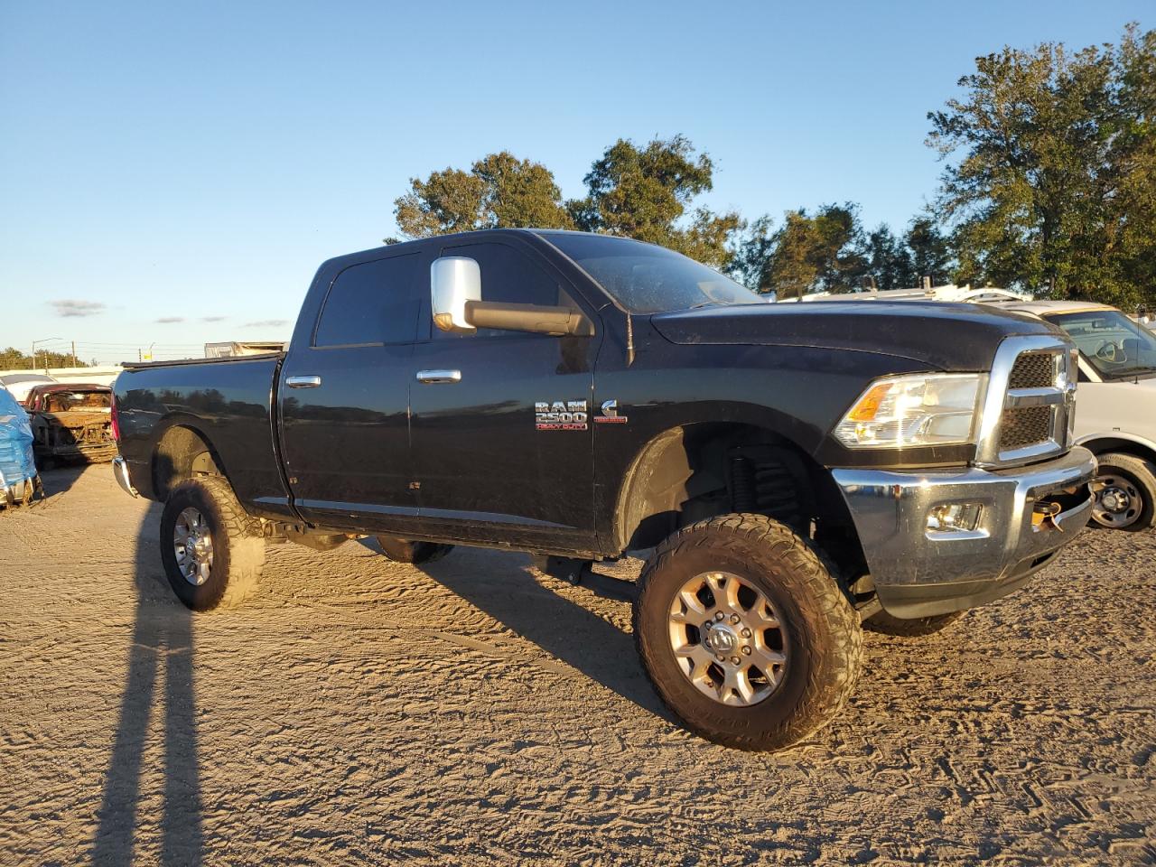 2018 Ram 2500 Slt VIN: 3C6UR5DL7JG215596 Lot: 79746464