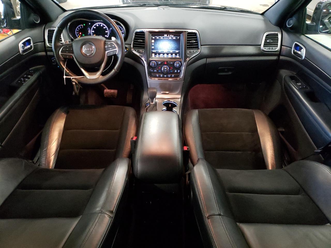 2017 Jeep Grand Cherokee - Image 8