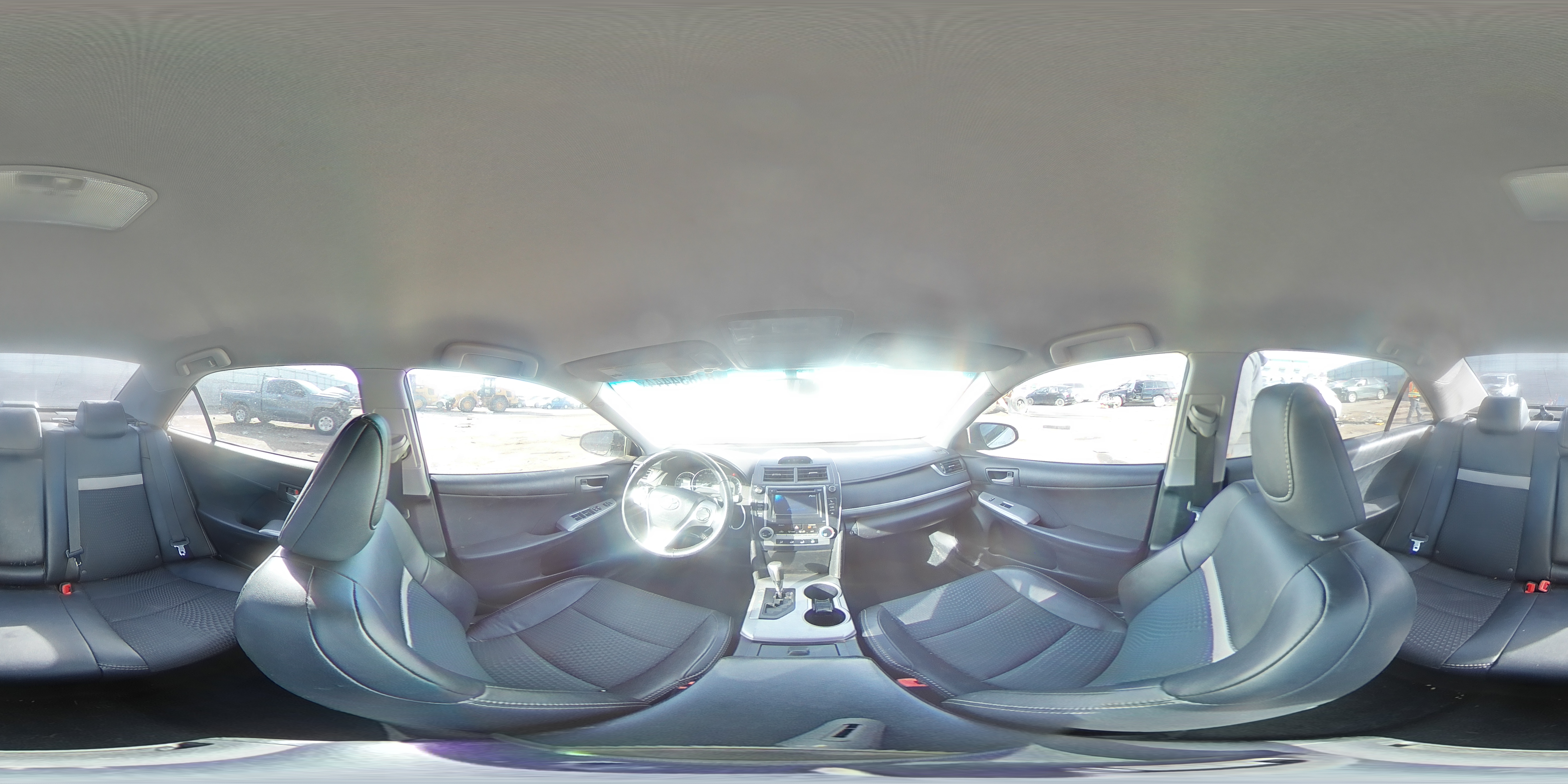 2012 Toyota Camry - Image 12
