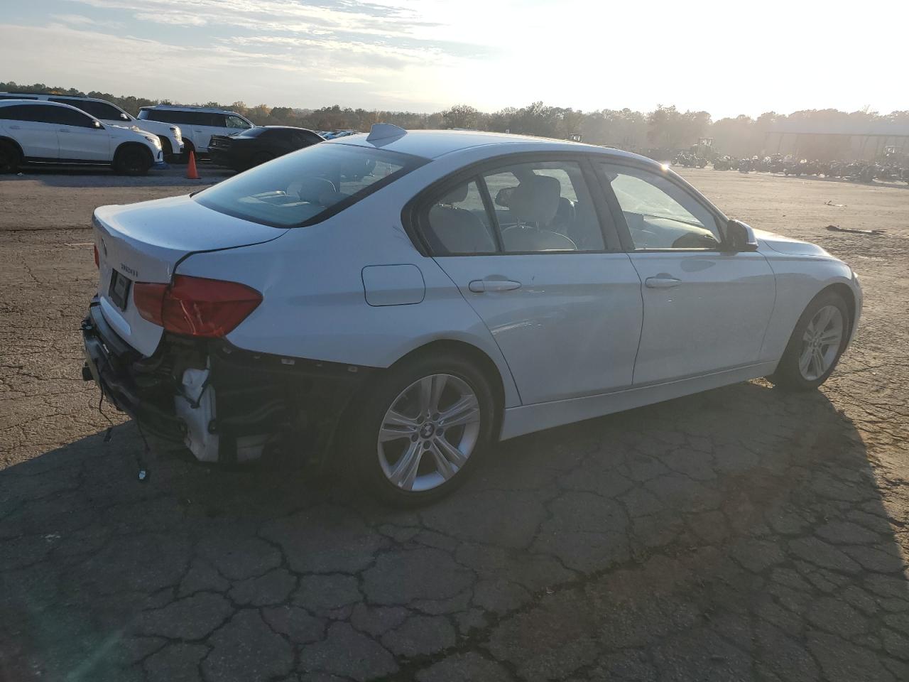 VIN WBA8E9C56GK644369 2016 BMW 3 SERIES no.3