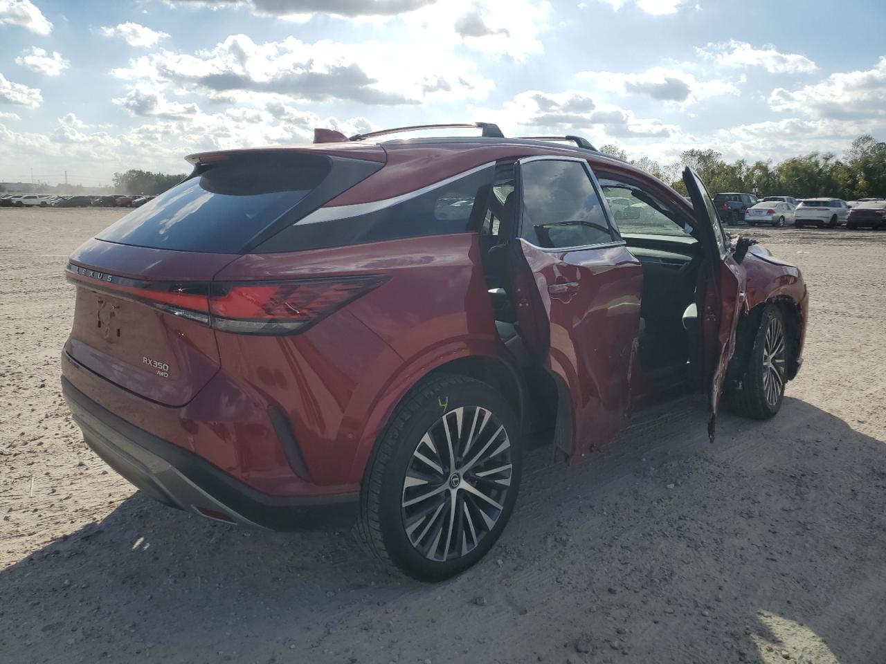 2023 Lexus RX - Image 3