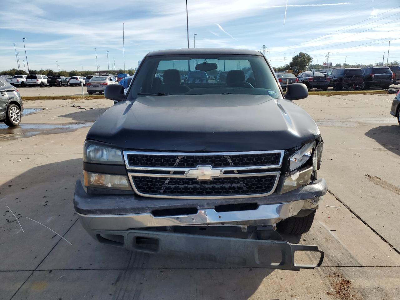 2007 Chevrolet Silverado - Image 5