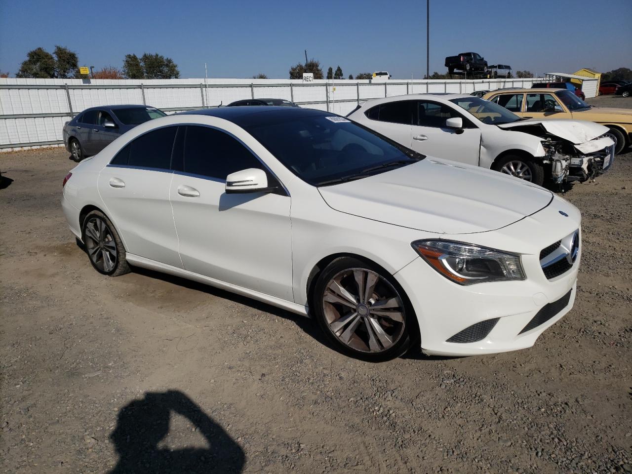 VIN WDDSJ4EB4FN225451 2015 MERCEDES-BENZ CLA-CLASS no.4