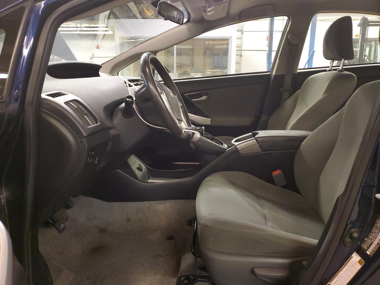 2014 Toyota Prius - Image 7