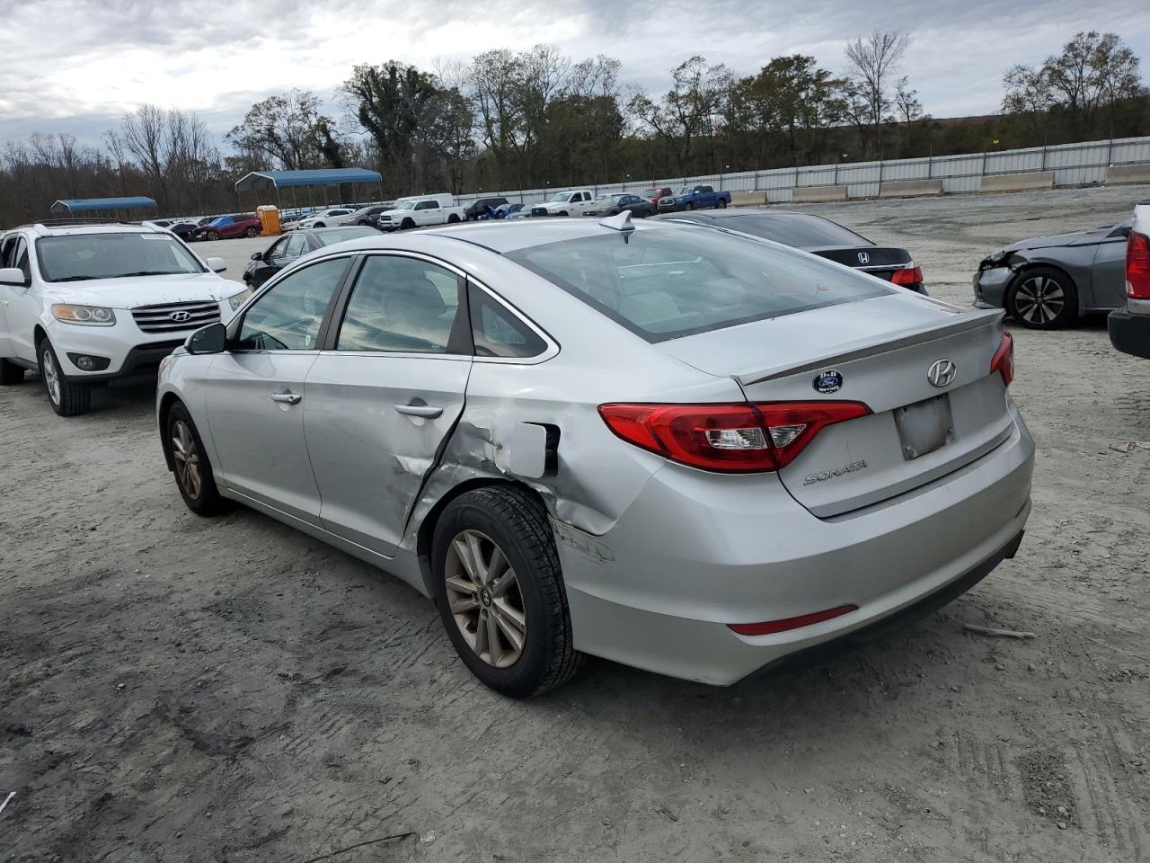 2016 Hyundai Sonata - Image 2