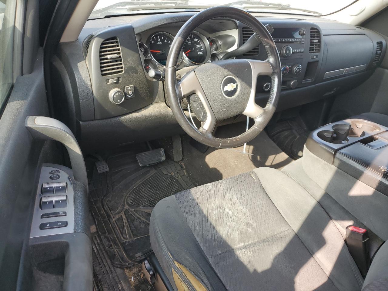 2009 Chevrolet Silverado - Image 8