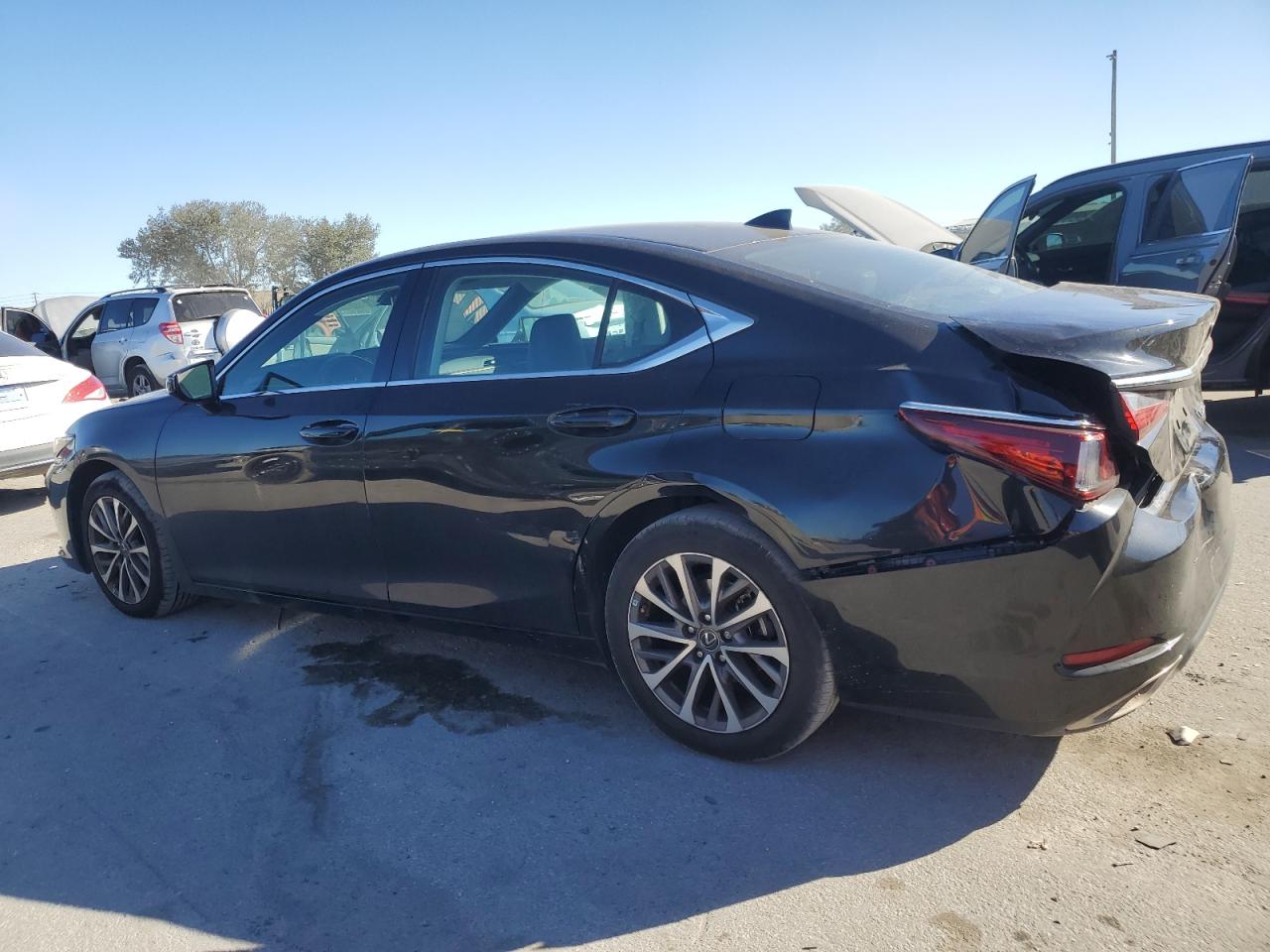 58ACZ1B14PU140901 2023 LEXUS ES - Image 2