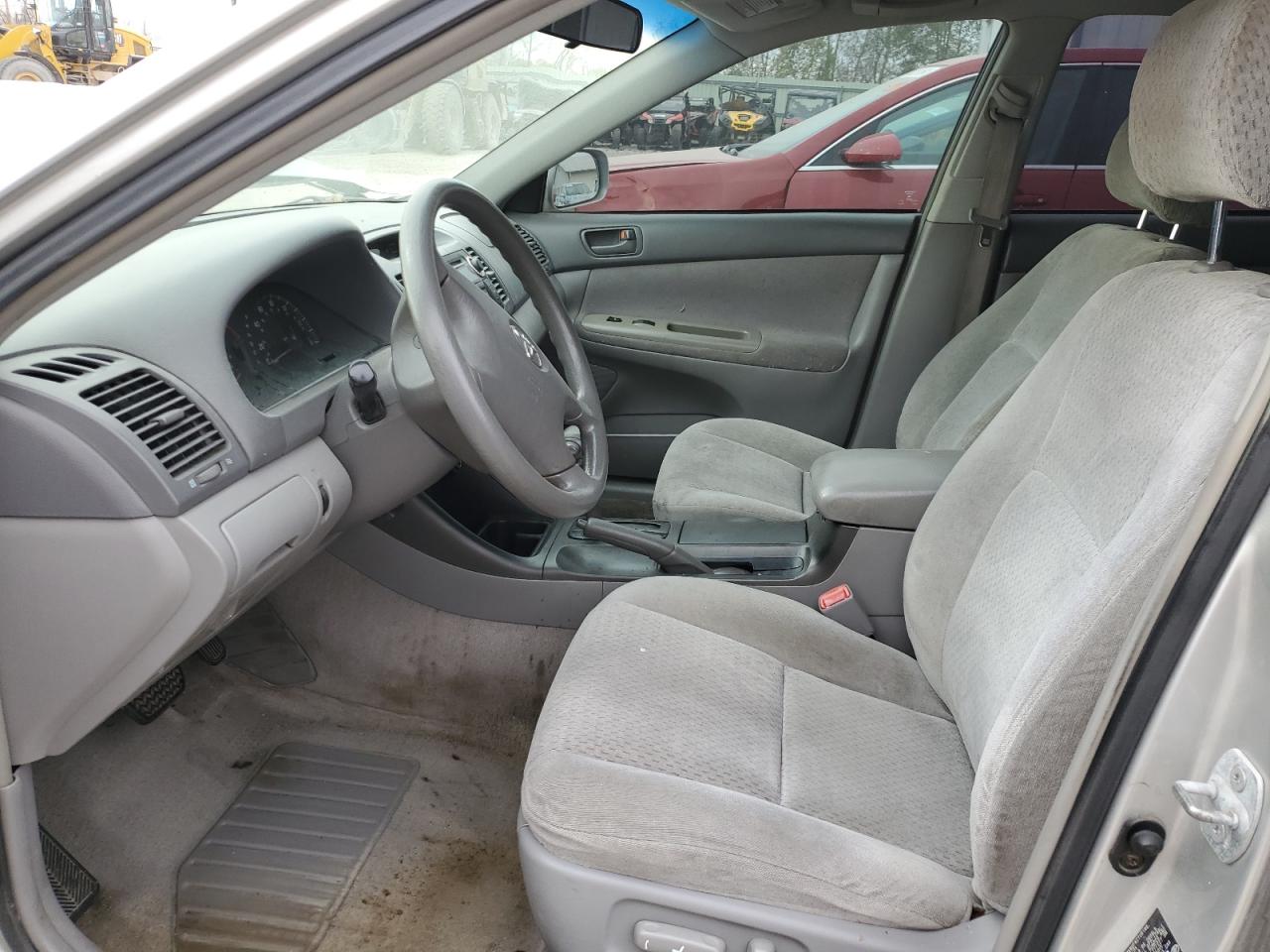 2004 Toyota Camry - Image 7