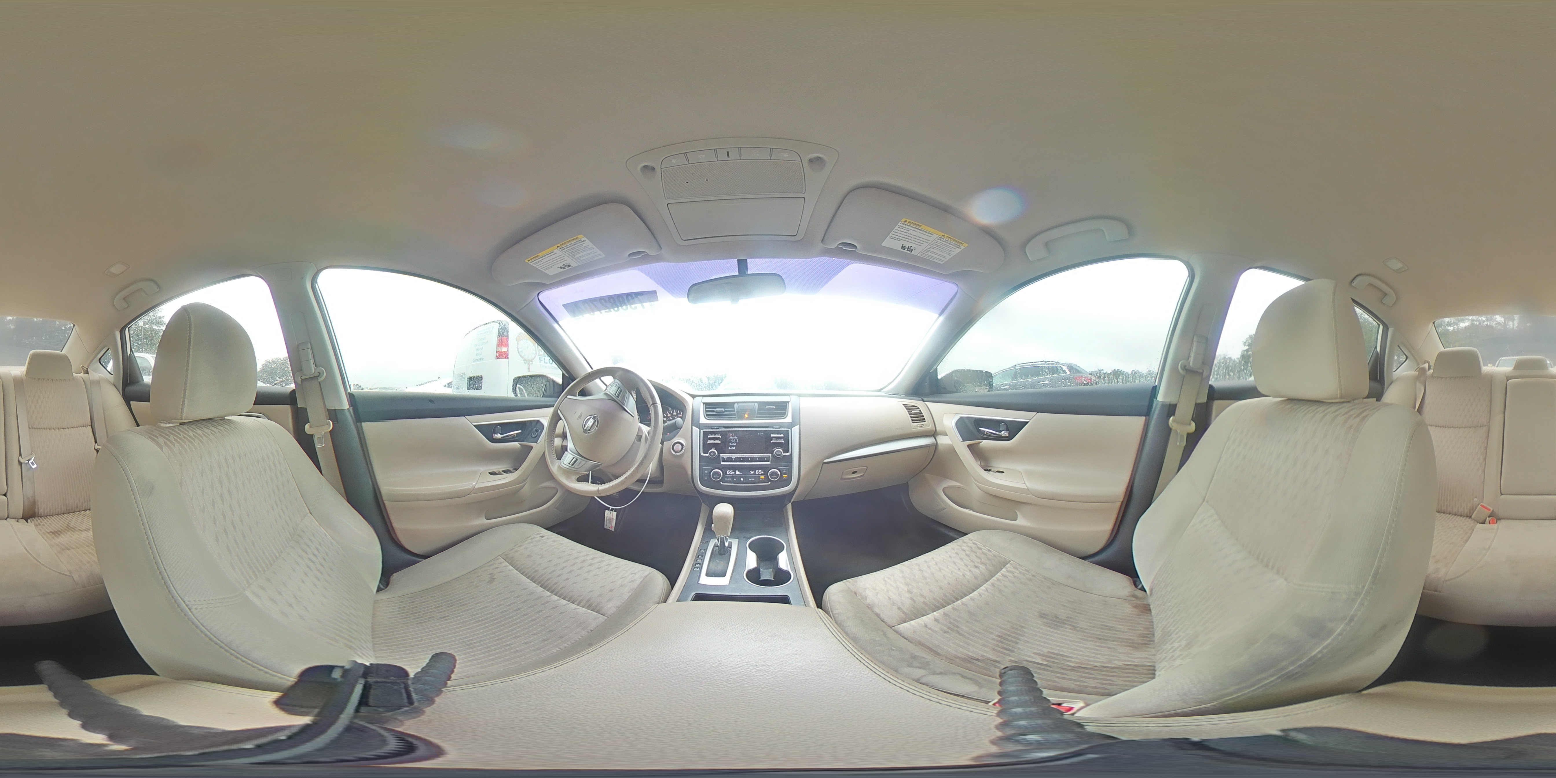 2017 Nissan Altima - Image 14